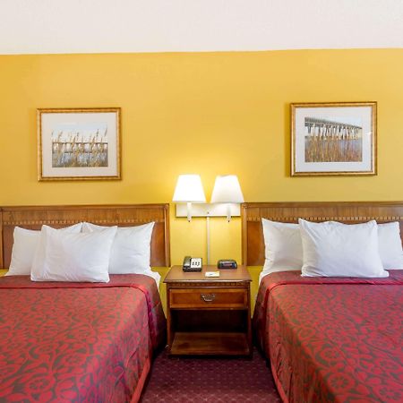 Days Inn By Wyndham Tappahannock Экстерьер фото